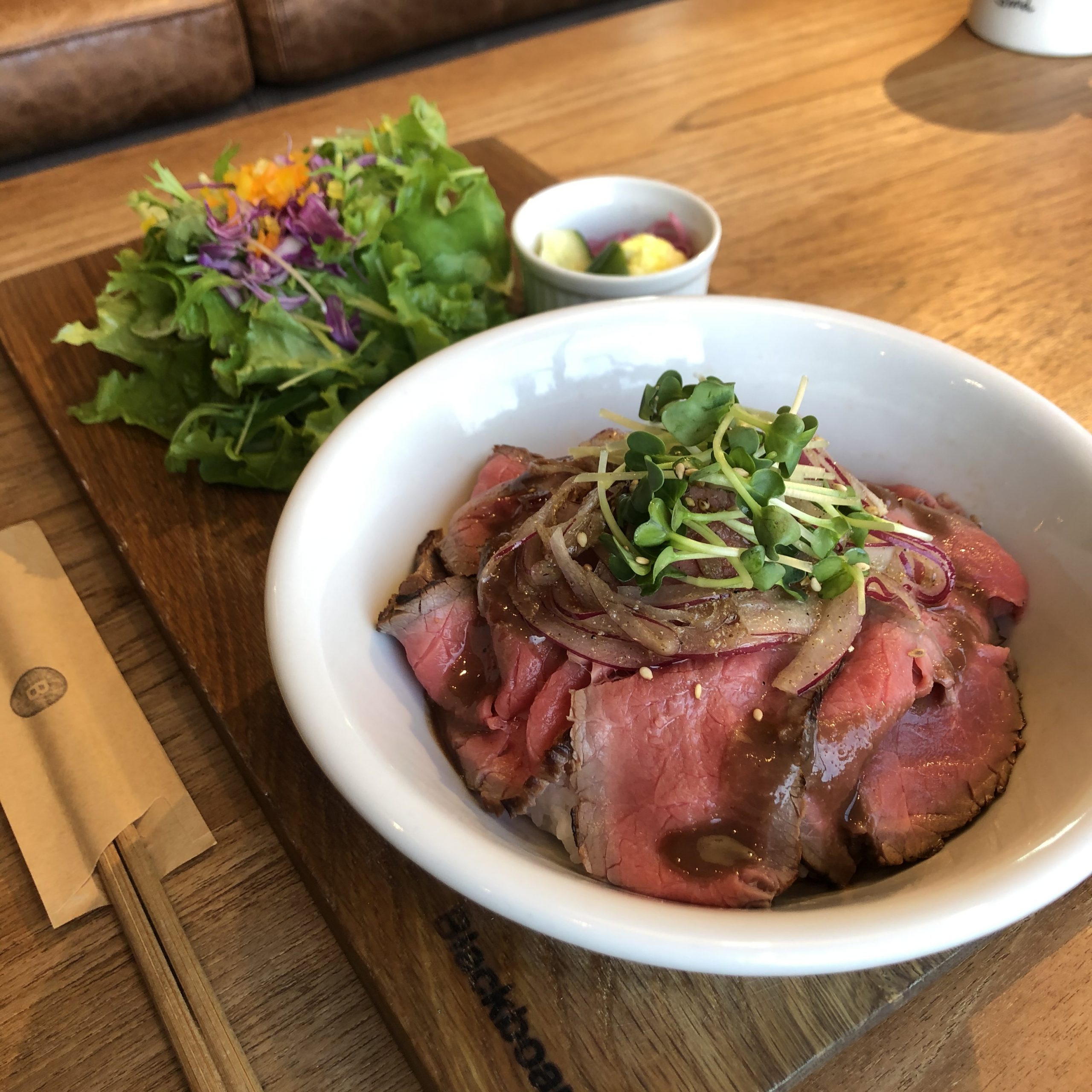 カフェに新メニューが登場 北欧ビンテージ 北欧家具 カフェ Blackboardつくば